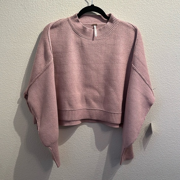 NWT Free People Easy Street Crop Pullover Size M - Picture 4 of 6